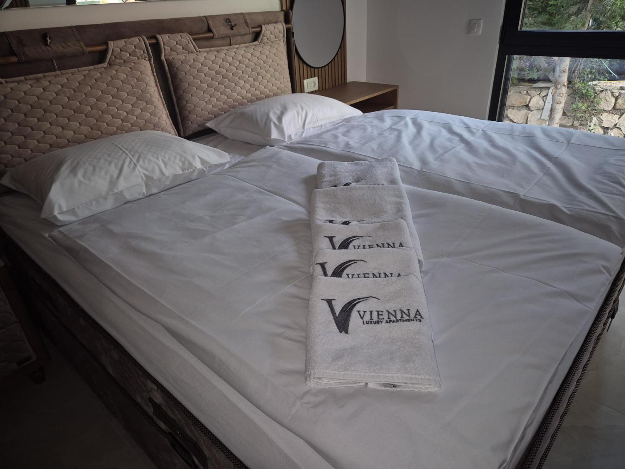 Vienna Luxury Apartments Dobra Voda Eksteriør billede