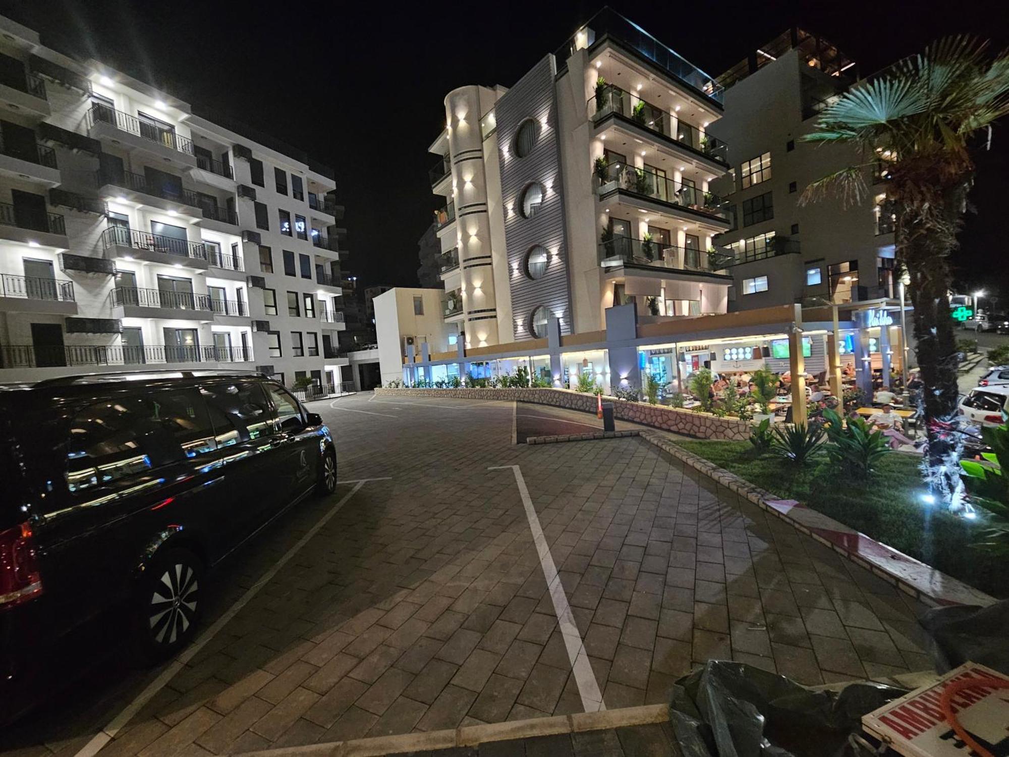 Vienna Luxury Apartments Dobra Voda Eksteriør billede