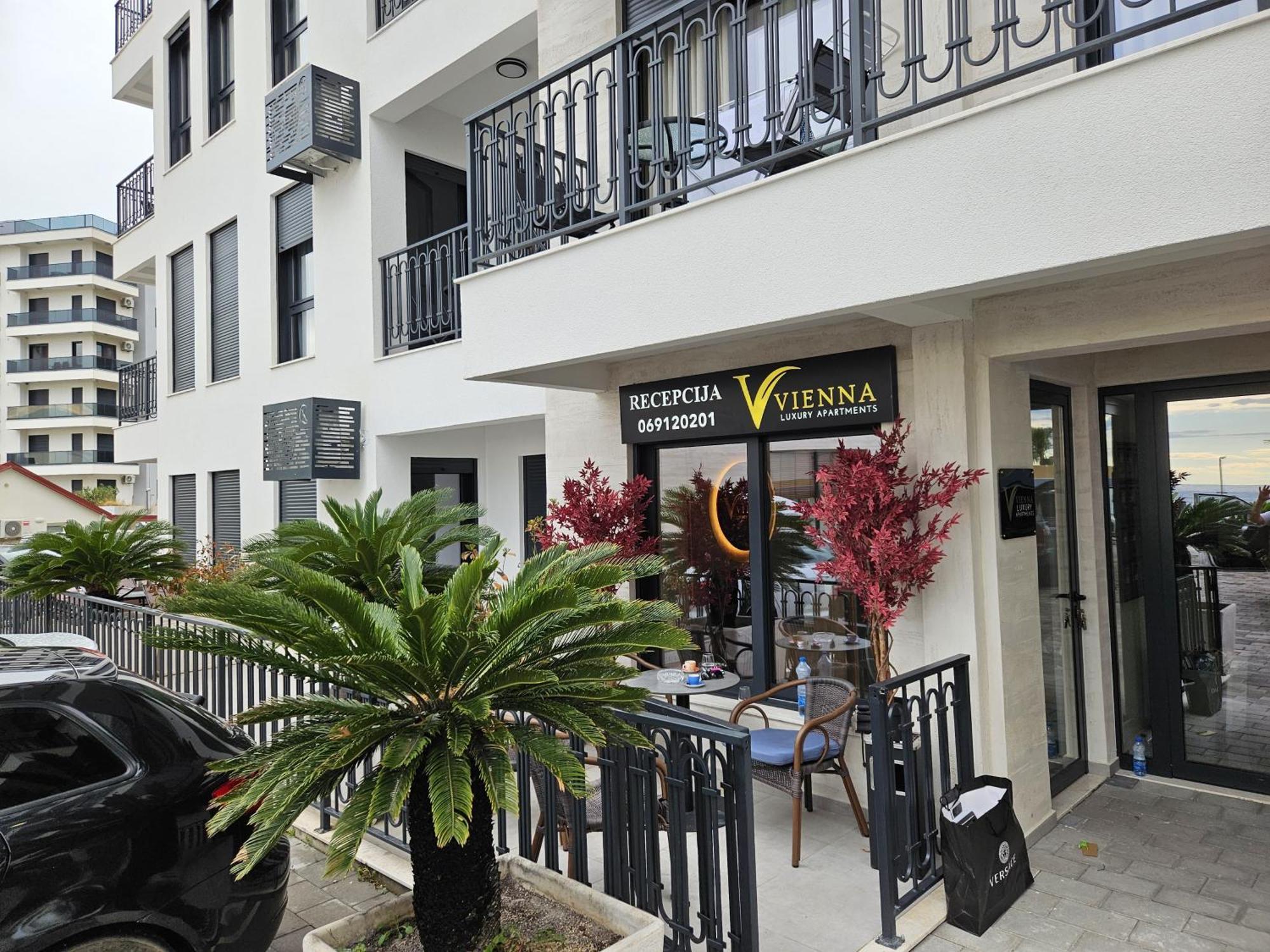 Vienna Luxury Apartments Dobra Voda Eksteriør billede